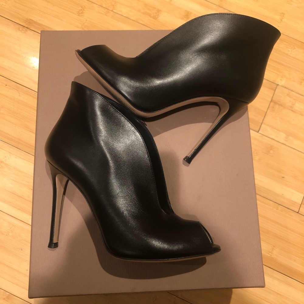 Gianvito Rossi “Vamp” Black Leather Bootie